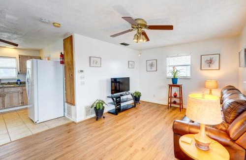 South Side House | Corpus Christi Extended Stay - 7 Mi to Beach!