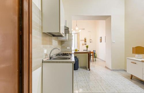 Corso dei Mille - Sant'Erasmo Apartment | Corso dei Mille Railway Apartment
