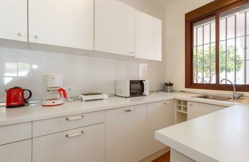 Arcos de la Frontera Cottage | Cortijo Escondido, large estate with pool