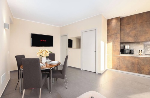Quartiere Mazzini Apartment | Corvetto House by BarbarHouse