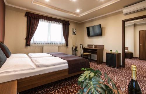 Velky Meder House | Corvin Pension and Restaurant