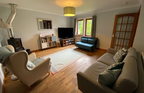 Aviemore House | Còsagach Cottage, Aviemore. Highland Holiday Homes