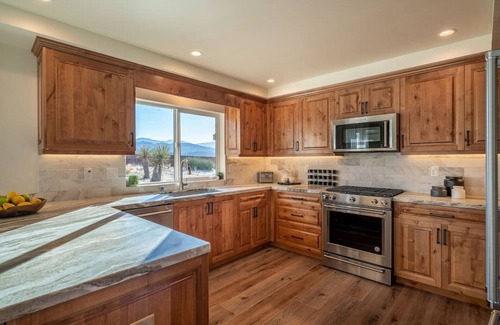 Pioneertown House | Cosmic Ranch-Private and Luxurious!