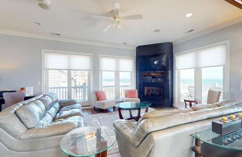 North Topsail Beach House | Cosmo's Cabana