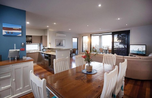 Corlette House | Cossies At Corlette