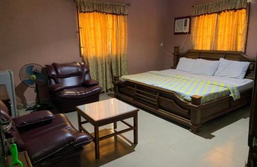 Benin City Hotel | COSSY Hotel & Suites