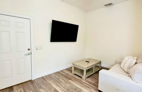 Auburndale Condo | Costa Lake Condo