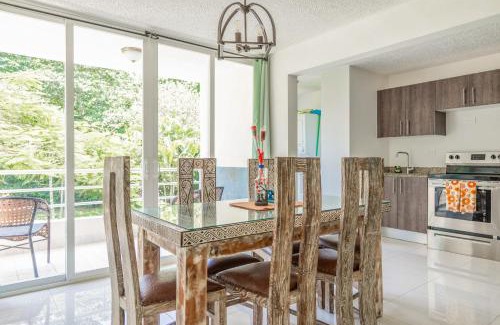 Barrio Santa Lucia Apartment | Costa Linda 6-07