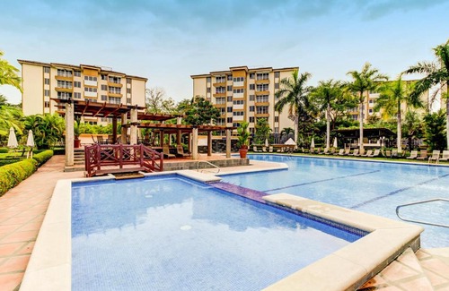 Barrio Santa Lucia Apartment | Costa Linda 804