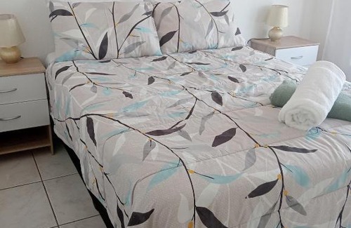 Shelly Beach Apartment | Costa Smeralda Protea Block P2