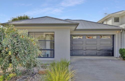 Moana House | Costal Bliss at Moana