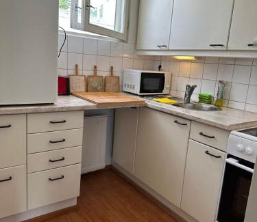 Itainen District Apartment | Costal Stay with Forest Views