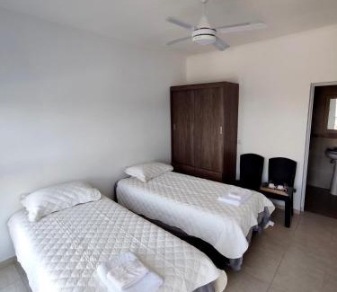 Avellaneda Hotel | Costumbres Argentinas Apart