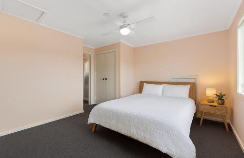 Marion Apartment | Cosy 1-Bed Retreat with Balcony in Marion