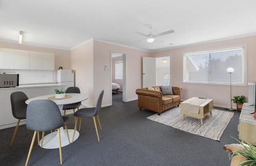 Marion Apartment | Cosy 1-Bed Retreat with Balcony in Marion