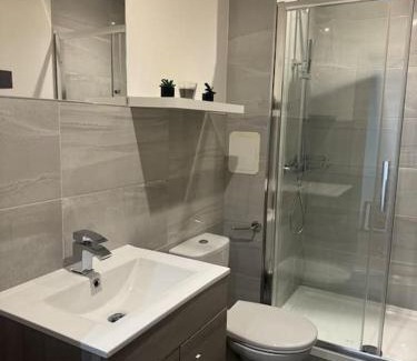 Kidderminster Apartment | Cosy 1-Bed Studio City Centre