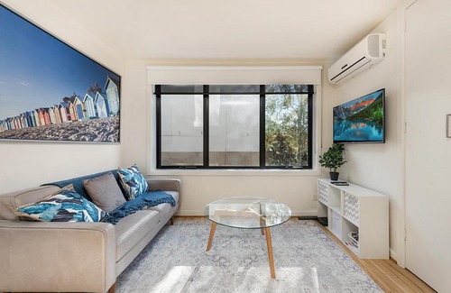Richmond Apartment | Cosy 1-Bed Unit near MCG and AAMI Park