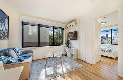 Richmond Apartment | Cosy 1-Bed Unit near MCG and AAMI Park