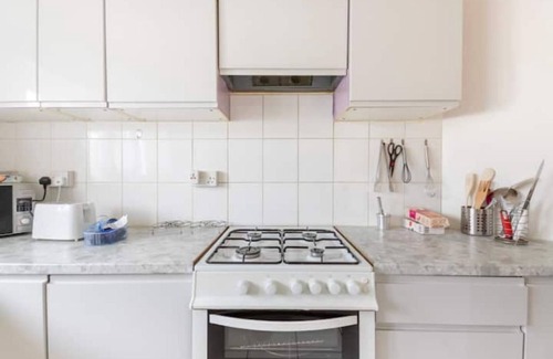 Gascoigne Apartment | cosy 1 bedroom apartment near Barking town centre