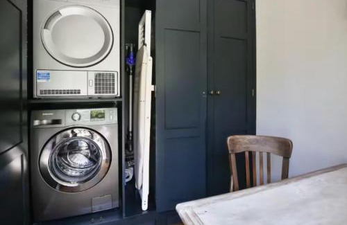 Hook Norton Apartment | Cosy 1-Bedroom Cottage Retreat in Oxfordshire!