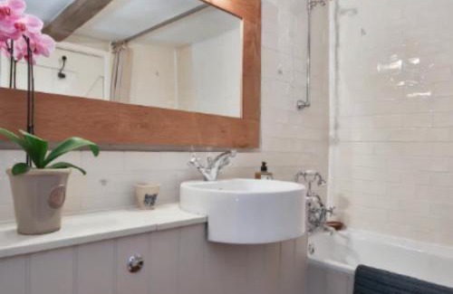Hook Norton Apartment | Cosy 1-Bedroom Cottage Retreat in Oxfordshire!