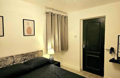 Bridgend Apartment | Cosy 1 bedroom flat near Bridgend town centre