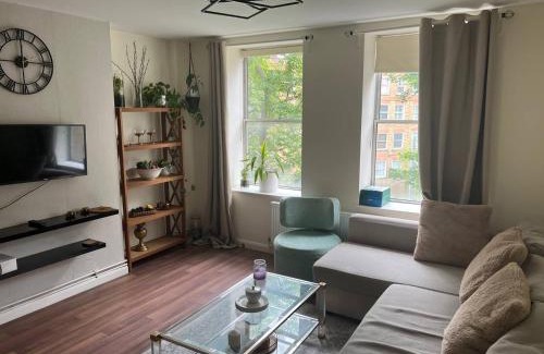 Fulham Apartment | Cosy 1-Bedroom near Chelsea Stadium