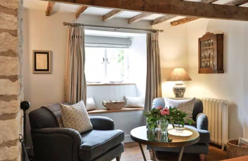 Hook Norton House | Cosy 1BD Cottage Retreat in Oxfordshire