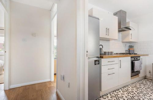 Canning Town North Apartment | Cosy 1bd flat near Canary Wharf