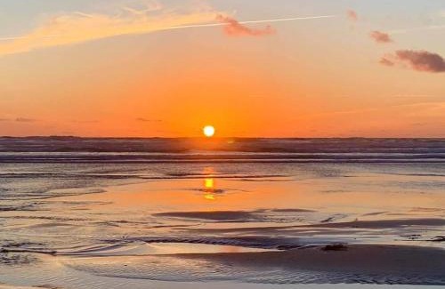Newquay Resort | Cosy 2 bed pet friendly holiday home Crantock Nr Newquay