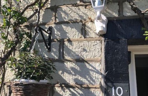 Silsden House | Cosy 2 bedroom cottage