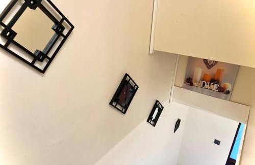 St. Dunstan's Apartment | Cosy 2 bedroom Detached House in Central London