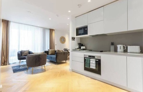 Dudden Hill Apartment | Cosy 2 bedroom Flat/Pool/Gym