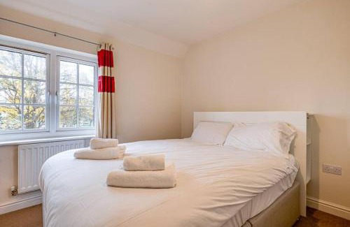 Wigan Apartment | Cosy 2 Bedroom Home in Wigan