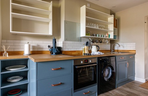 Tanygrisiau Cottage | Cosy, 2-bedroom Snowdonia cottage mountain retreat