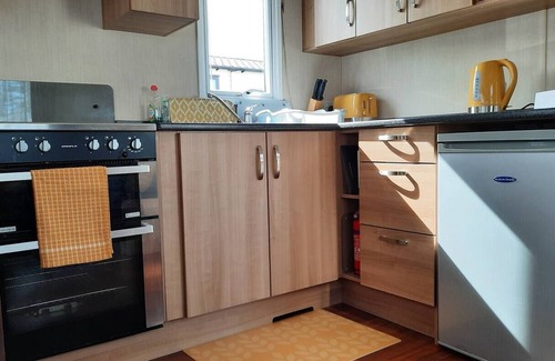 Carnbrea Ski Chalet | Cosy 2 Bedroom static on a Caravan Holiday Park in the heart of Cornwall