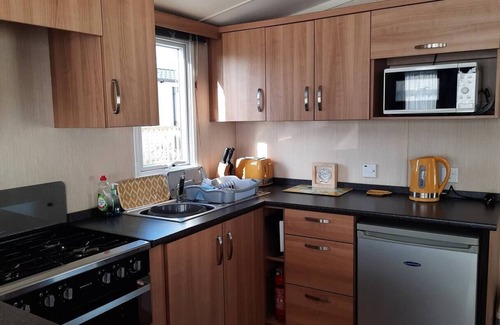 Carnbrea Ski Chalet | Cosy 2 Bedroom static on a Caravan Holiday Park in the heart of Cornwall