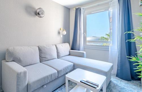 Vernier Apartment | Cosy 2-Room Flat - Nice Ville Train Station - City Center