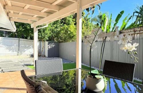Paddington Villa | Cosy 2BR Paddington Home with Parking