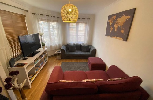 Hythe Apartment | Cosy 3-bed Apartment in Hythe High Street