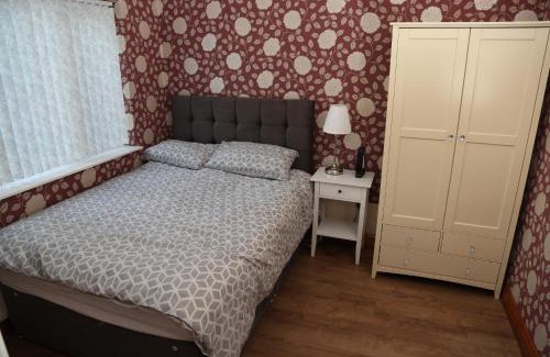 Olton House | cosy 3-bed bungalow nec airport close to amenities