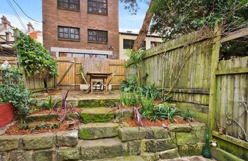 Chippendale Apartment | Cosy 3 Bedroom House Chippendale Central Newtown