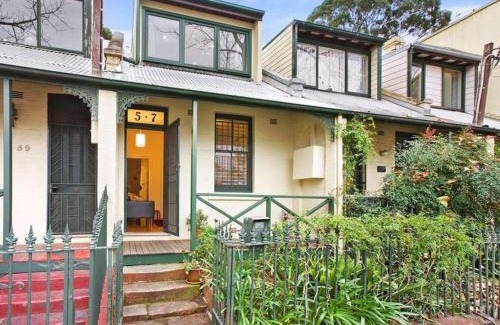 Chippendale Apartment | Cosy 3 Bedroom House Chippendale Central Newtown