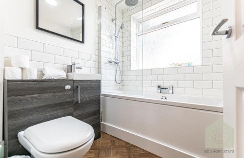 Bickershaw Apartment | Cosy 3 Bedroom house in Wigan