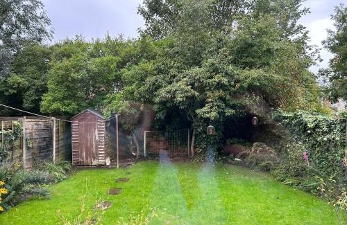 Manchester Apartment | Cosy 3 bedroom house to rent