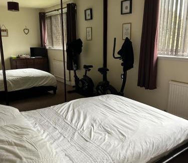 Manchester Apartment | Cosy 3 bedroom house to rent