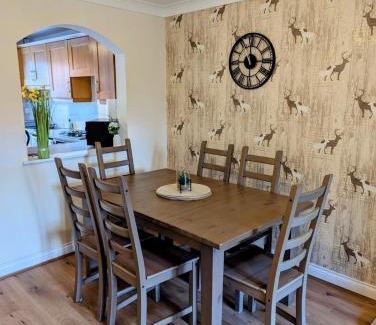 Nantwich House | Cosy 3 story home