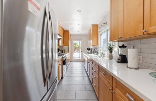 West Los Angeles House | Cosy 3BD Home by Santa Monica - Beach & Airport 10 min away