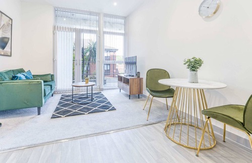 Brierley Hill Apartment | Cosy and Bright 1 Bedroom Apartment, Dudley