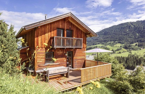 Annaberg im Lammertal House | Cosy apartment in villa for 8 people with pool, WIFI, TV, terrace, pets allowed and parking